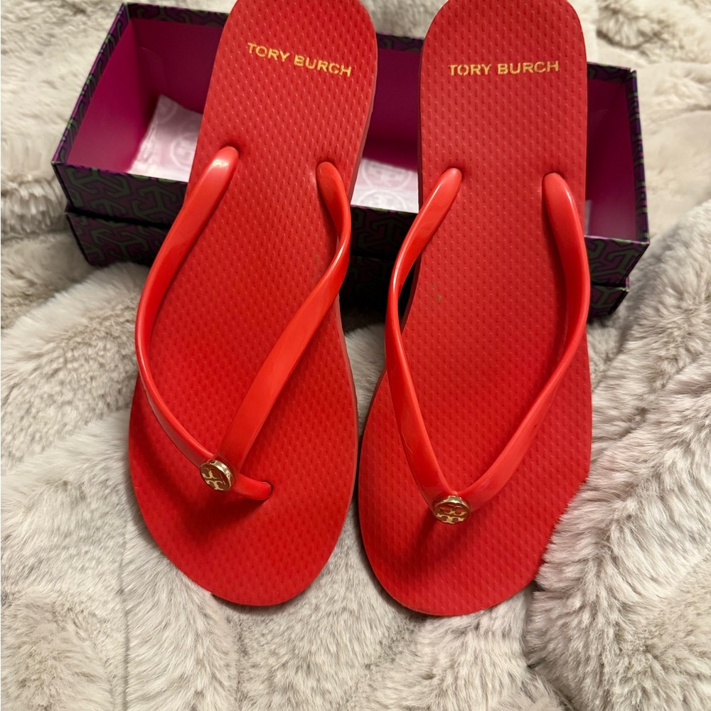 LIKE NEW worn once Tory Burch Flip Flops retail is $90